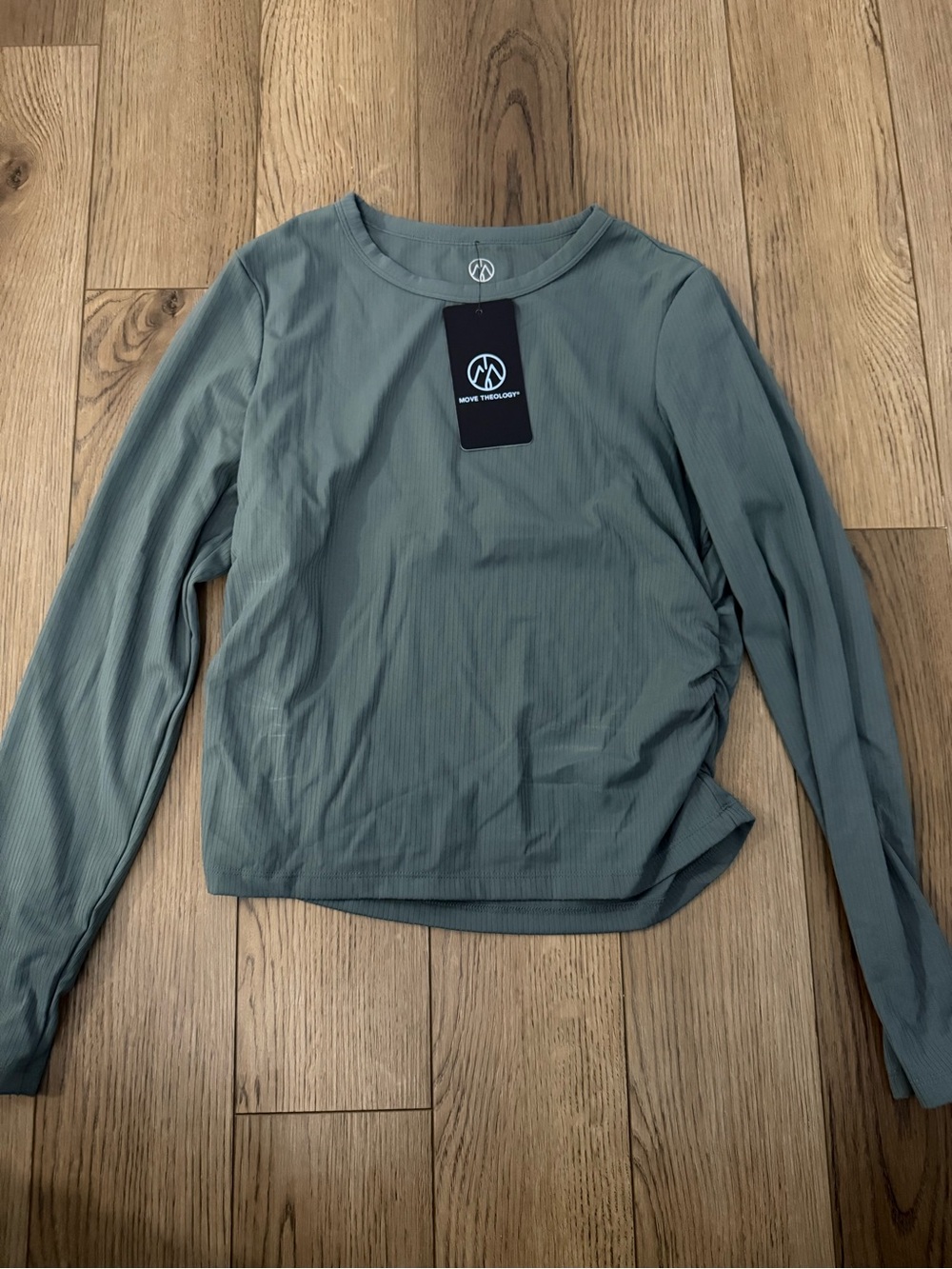 NWT Move Theology Long Sleeve Side Cinched Top (Size L)